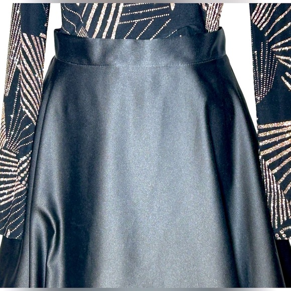 Betsy & Adam Black & Gold Long Sleeve Glitter Gianni Maxi Gown w/ Pockets Size 4 - Picture 10 of 16